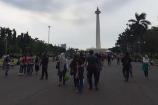 Malam Takbir Idul Adha Monas Dipadati Pengunjung