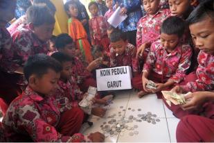 Ahmadiyah Buka Posko Kesehatan untuk Korban Banjir di Garut