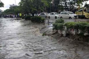 Satu Tewas Terseret Banjir di Kota Bandung