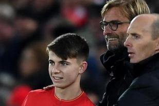 Klopp Jaga Ben Woodburn dari Sorotan Media