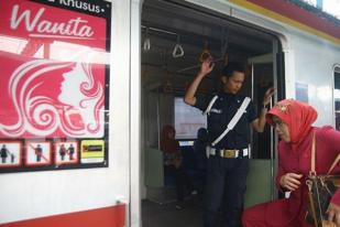 Penumpang KRL Disarankan Tak Turun di Stasiun Juanda