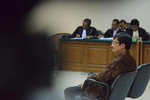 Sidang Perdana Rudi Rubiandini Kasus SKK Migas