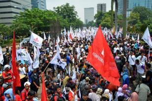 Ratusan Serikat Petani Pasundan Berunjuk Rasa di KPK