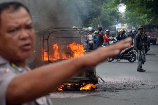 Habis Mengisi Bahan Bakar Bajaj BBG Ludes Terbakar