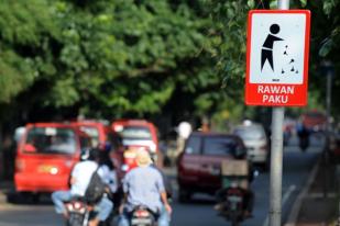 Ranjau Paku Sengsarakan Pengguna Jalan