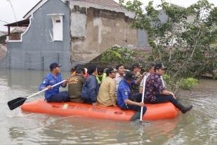 Wali Kota Tangerang Tinjau Lokasi Banjir