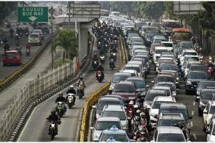 Terobos Jalur Transjakarta