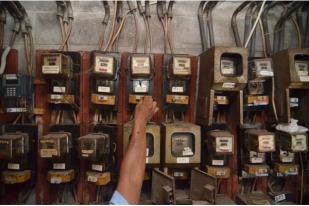 PLN Tegaskan Cabut Subsidi 900 VA Bukan Naikkan Tarif