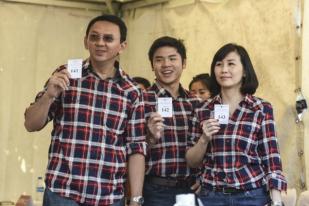 Ahok Coblos Bersama Keluarga