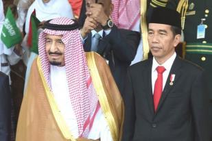 Raja Salman Terima Anugerah Bintang Adipurna