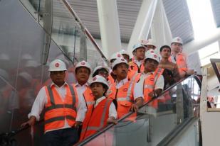 Plt Gubernur Tinjau Proyek Kereta Bandara Soekarno Hatta
