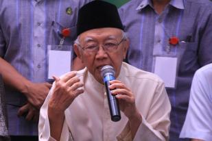 Gus Sholah: Pesantren adalah Lembaga Pembentuk Patriotisme