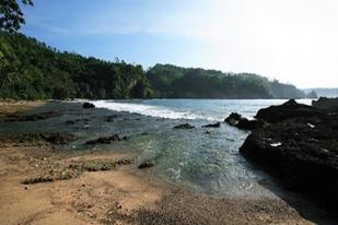 Kapal Pencari Suaka Tenggelam di Pantai Indonesia