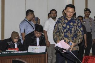 Pengacara Ingin Uji Keberanian Jaksa Tuntutan Ahok