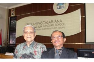 Pastor Jesuit Lulus Cum Laude di UIN Syarif Hidayatullah