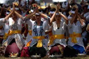 Menag Buka Festival Nyanyian Suci Keagamaan Hindu