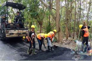 Kemen PUPR Kembangkan Teknologi Pembuatan Aspal Berbahan Plastik