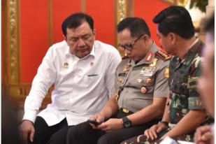 Presiden Perintahkan TNI Polri BIN Tingkatkan Keamanan NKRI