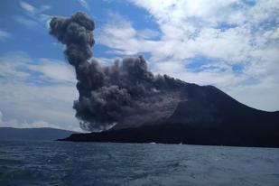 Gunung Anak Krakatau Erupsi Setinggi 1000 Meter, Status Waspada