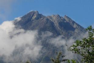 Pertumbuhan Kubah Lava Merapi Rendah, Warga Tetap Harus Waspada