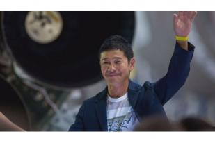 CEO Perusahaan Jepang Jadi Penumpang SpaceX ke Bulan