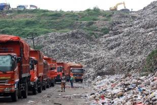 Warga Sungailiat-Srimenanti Bayar Pajak Pakai Sampah