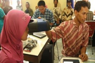 Mulai 1 Januari 2014, Urus Aminduk Gratis