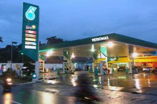 Harga BBM Malaysia Naik 10 Sen Per Liter