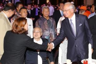 PM Najib Yakinkan Umat Kristen Malaysia Tak Ada Diskriminasi