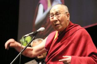 Dalai Lama Kritik Pembunuhan Atas Nama Agama