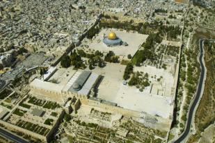 Bentrokan Kembali Pecah di Masjid Al Aqsa