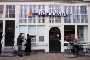 Rabobank akan PHK 9.000 Karyawan 