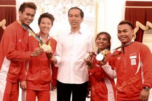 Jokowi Sambut Atlet Peraih Medali Olimpiade di Istana