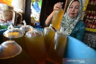 Pemerintah Mempersilakan Warga Pakai Minyak Goreng Curah