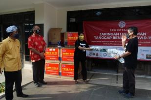 Jaringan Lintas Iman Salurkan 100.000 Masker Medis ke RS Daerah