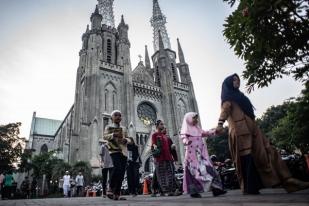 Jakarta Pastikan Buka Tempat Ibadah Saat PSBB Transisi
