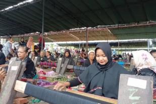 Lombok Tengah Catat Rekor MURI Festival Jelo Nyesek