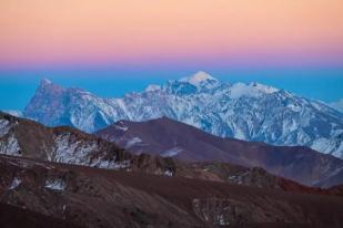 China Buat Salju Buatan di Xinjiang