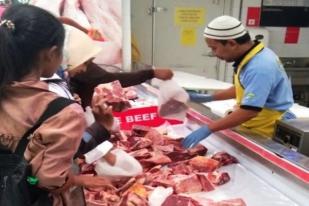 Warga Bandarlampung Serbu Daging Beku dari Australia