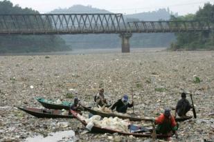 Atasi Sampah Citarum, Pemdaprov Jawa Barat Dapat Bantuan Bank Dunia