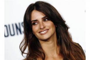 Penelope Cruz: Teknologi Bikin “Otak Meledak”