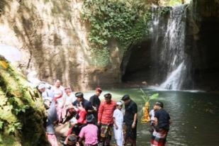 Bupati Gianyar Bali Resmikan Destinasi Air Terjun Suwat