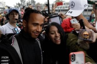 Lewis Hamilton Bertekad Kurangi Jejak Karbon