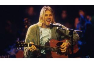 Cardigan Bolong Kurt Cobain Laku Hampir Rp5 M