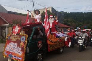 Kodim Gelar Parade Santa Claus di Manokwari