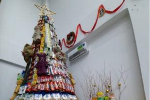 GKI Karawaci Berbagi Kasih Pohon Natal Sembako