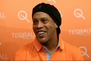 Ronaldinho Ditahan Polisi atas Dugaan Paspor Palsu