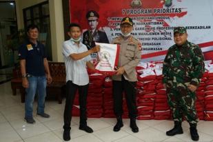 Polres Bekasi Distribusikan 1.000 Paket Beras Dari Presiden