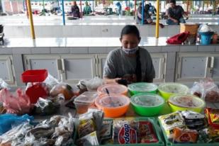 Pasar Tradisional Surabaya Perketat Protokol Kesehatan Cegah COVID-19