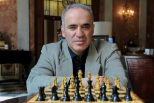 Legenda Catur Kasparov Bakal Ikut Kompetisi Daring FIDE